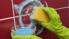 Limpeza de azulejos sem químicos: os melhores conselhos e produtos que lhe vão poupar dinheiro e tempo